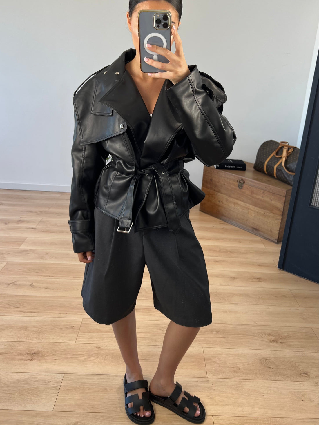 VESTE perfecto "EMIE" noir - en cuir synthétique